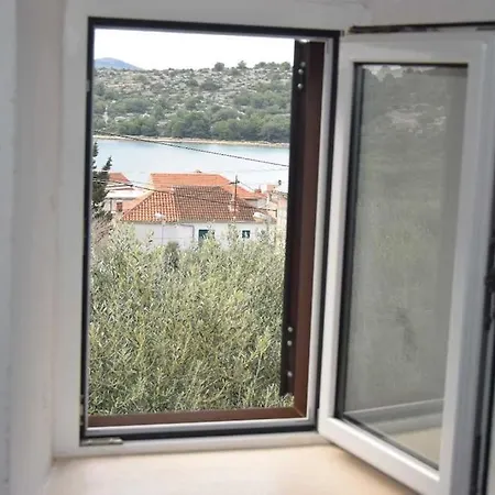 Authentic Island Stone House With Sea View Kaprije