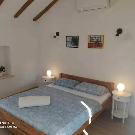 Authentic Island Stone House With Sea View Prázdninový dům